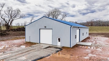 10095445