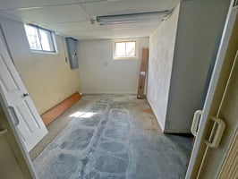 31637370