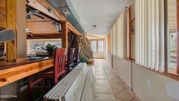 10268574