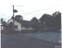 10390864