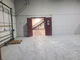 10405300