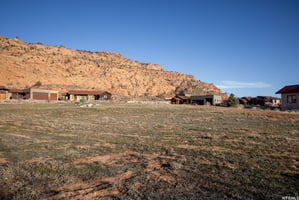 10495783