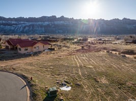 10495790