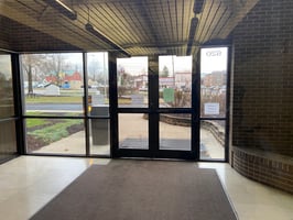 10502332