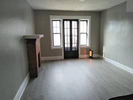 10572405
