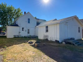 10590548