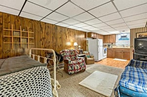 11211121