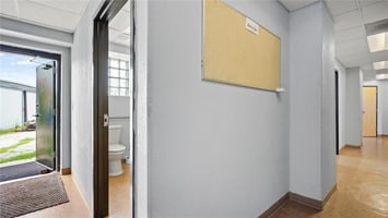 20983550