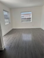 30083282