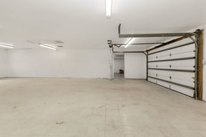 27903295