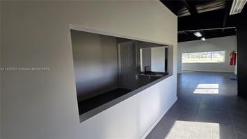21049008