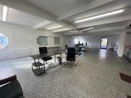 31704609