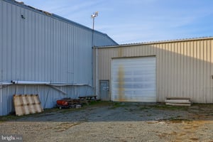 24098924