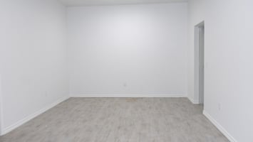 30070385