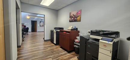 31690595