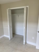 13648433