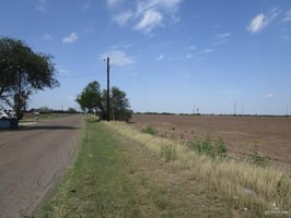 13676656