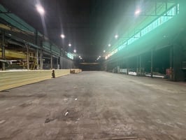 32920535