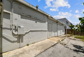 27167786
