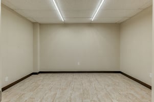 14704933