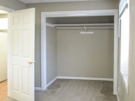 15946562