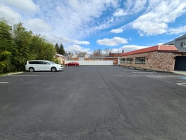 15610457