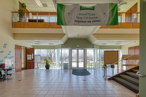 16583004