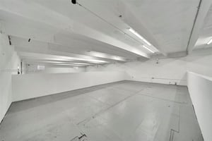 29722058