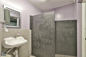 33591052