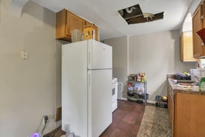 28072578