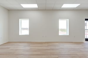 27053033