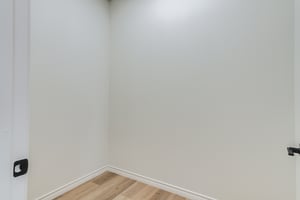 27053038