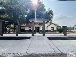 33522948