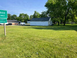 18300272