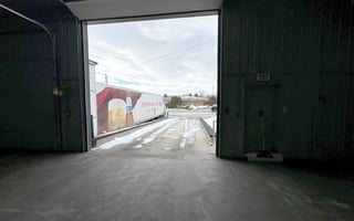 18303106