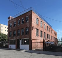 18304658