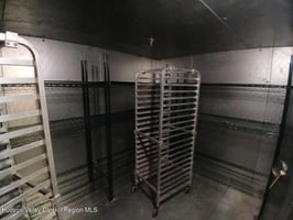32580228
