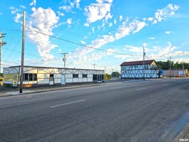 18574563