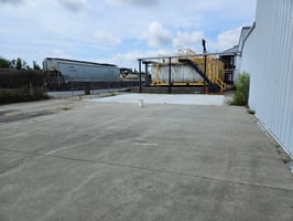 18576392