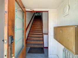 18651808