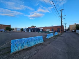 18698082