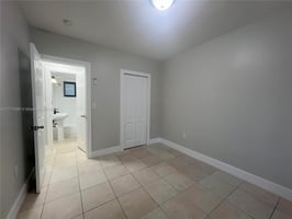 22726086