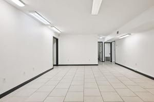 27600637