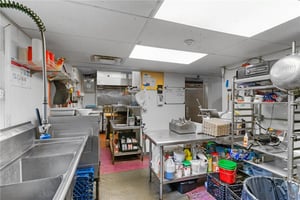 19330548