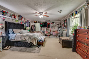 19403282