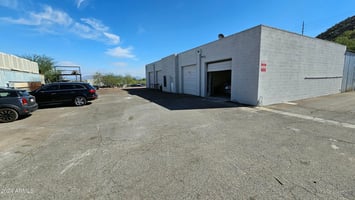 25735601