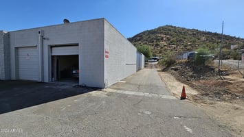 25735602