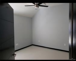 23572139