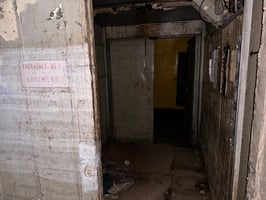 29761636