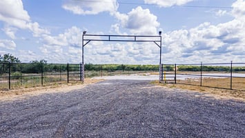20003158